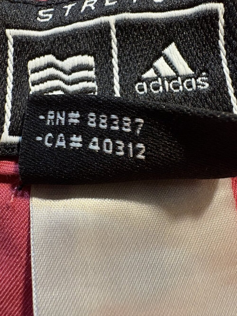 Adidas Women’s Stretch Golf Shorts Size 12 Salmon Pink Casual Bermuda Shorts - Picture 9 of 10